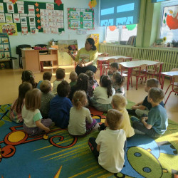 SPOTKANIE Z PANIĄ BIBLIOTEKARKĄ