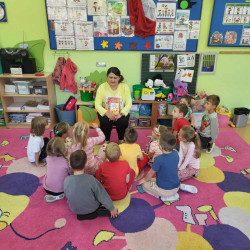 SPOTKANIE Z PANIĄ BIBLIOTEKARKĄ