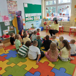 SPOTKANIE Z PANIĄ BIBLIOTEKARKĄ