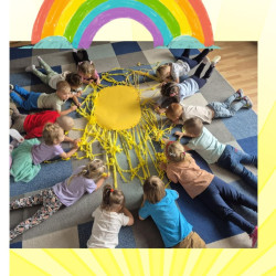 Realizacja projektu „Sensoryczna Tęcza” w grupie Smerfy